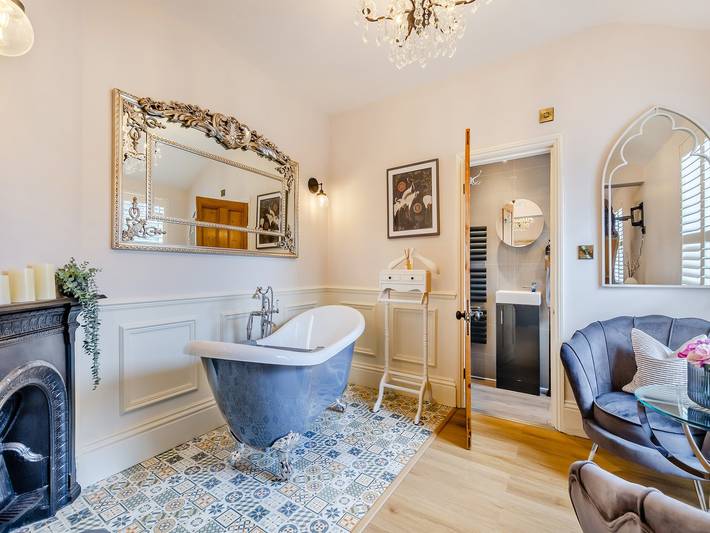 Cottage for 14 people, with garden, with pets in York