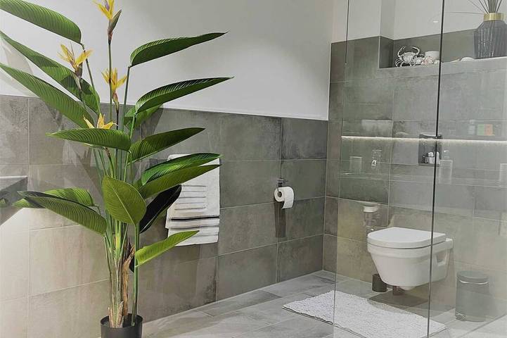 Ganze Wohnung, Luxus Wellness Loft - 245qm - Designwohnen im Zentrum - Luxus Wellness Loft - in Gütersloh, Nordrhein-Westfalen