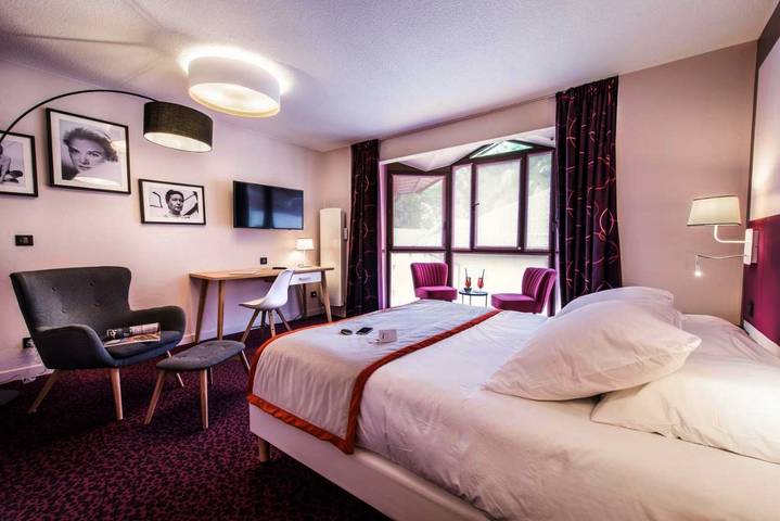 Hôtel pour 2 personnes, avec jardin et piscine dans Casino De Brides Les Bains - 4