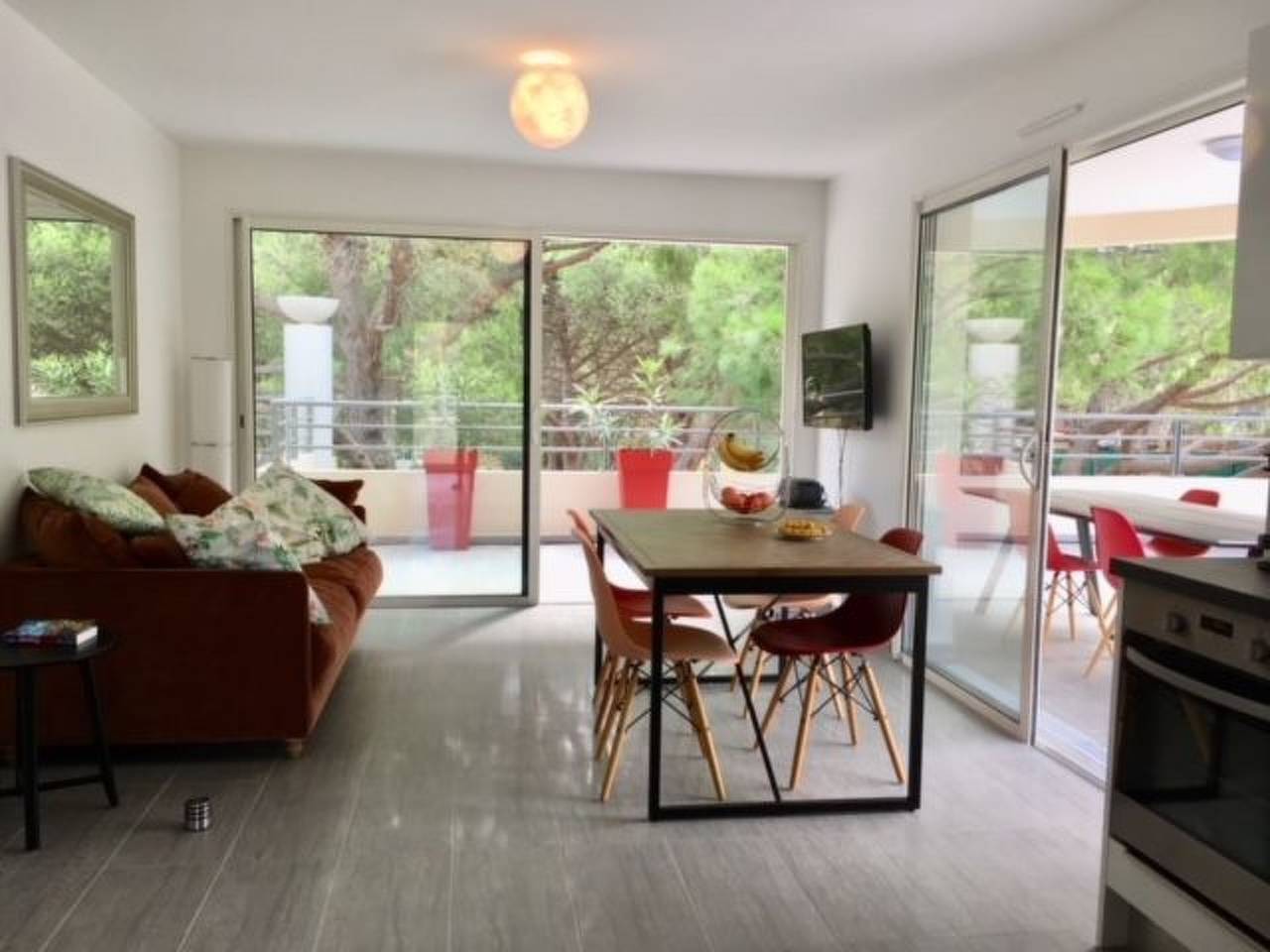 Geheel appartement, Wunderschöne Wohnung 150 Meter vom Strand entfernt in Calvi, Calvi en omgeving