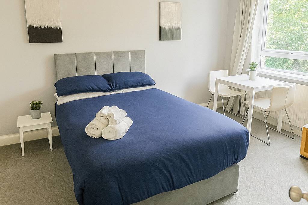 Hel semesterlägenhet, 2 Bed Apartment - Sleeps 4 - Parking - Wifi in London Borough of Croydon, London