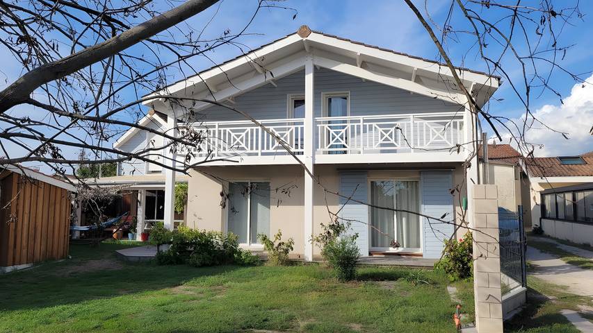 Maison d’hôte pour 2 personnes, avec Jardin à Hourtin