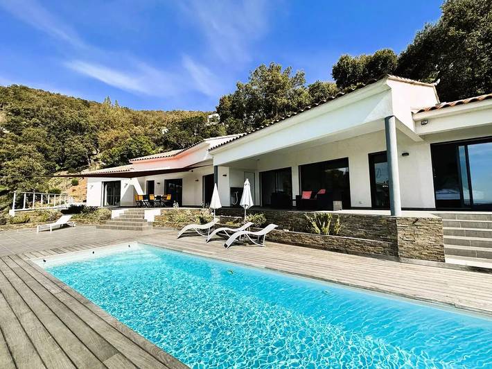 Villa pour 8 personnes, avec Terrasse et Piscine à La Londe-les-Maures