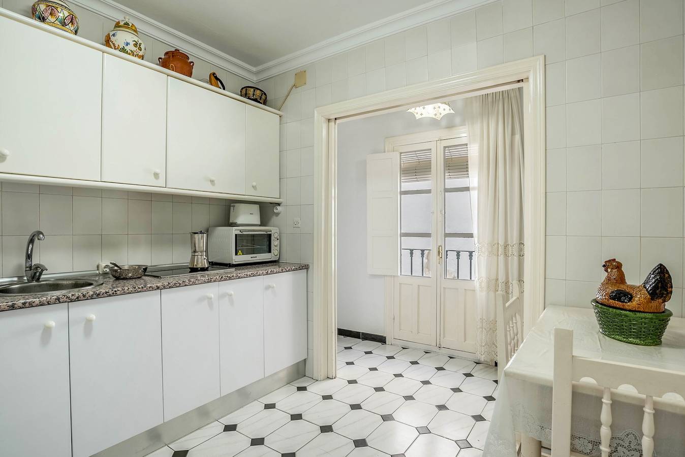 Charming Home "Casa Romero" in Historic Centre with Balcony and Wi-Fi in Vejer de la Frontera, Costa de la Luz