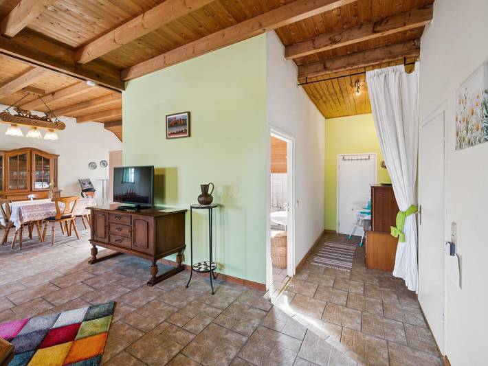 Ganze Wohnung, Wohnung mit Dacherrasse auf einem Pferdehof in Jüchen, Rhein-Kreis Neuss