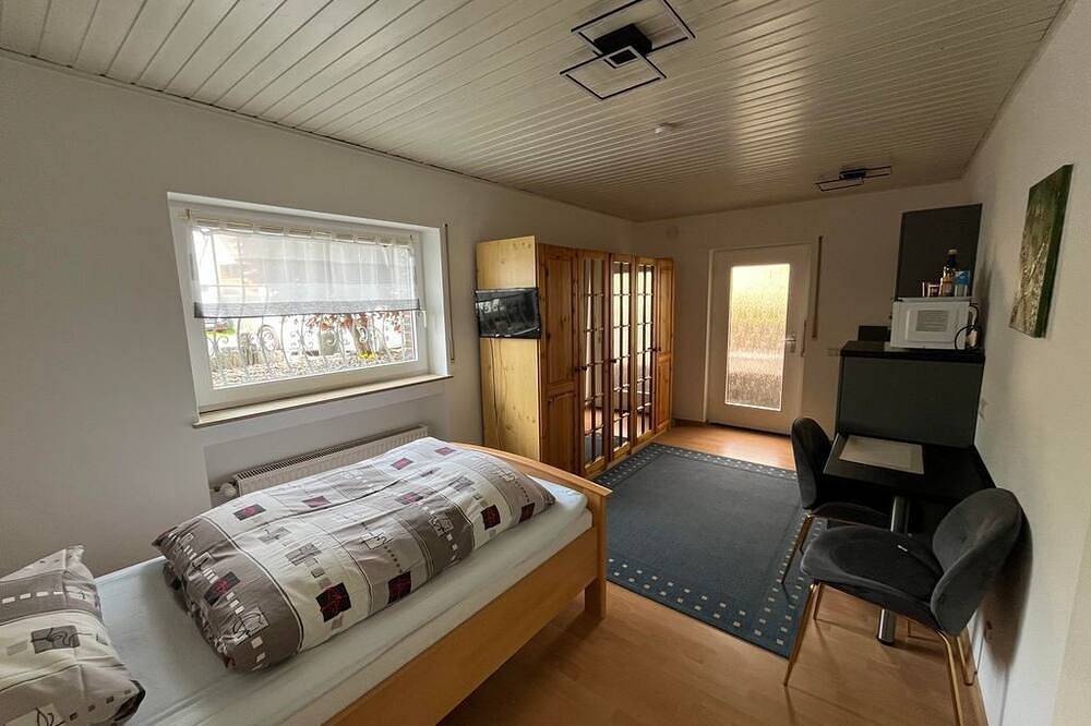 Ganze Wohnung, Ferienwohnung \"Waldblick\" - 1-Bett Wohnung in Montabaur, Lahn-Taunus