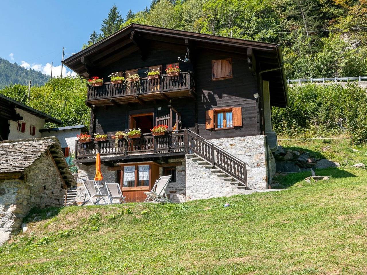 Ganze Wohnung, Chalet Borgo Walser Testa 9 in Macugnaga, Walliser Alpen
