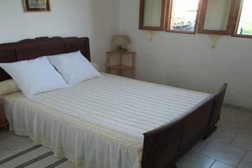 Gîte pour 5 personnes, avec piscine et terrasse à Coux-et-Bigaroque