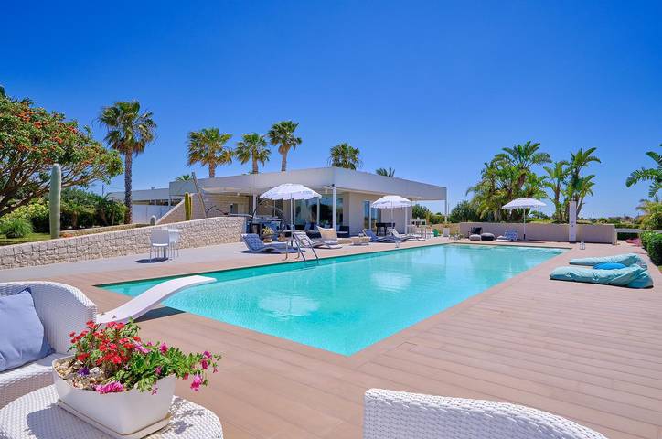 Anthea, Villa mit Pool und Fußballplatz in Ragusa, Ragusa Provinz