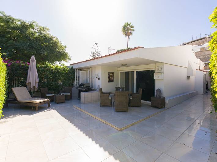Bungalow para 4 personas, con Terraza y Piscina en Puerto Rico (Gran Canaria)