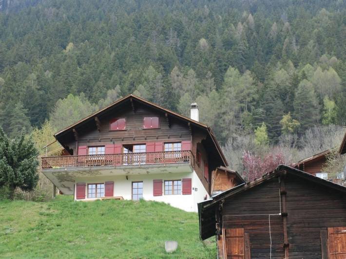 Gîte pour 4 personnes, avec jardin à Fiesch - 2