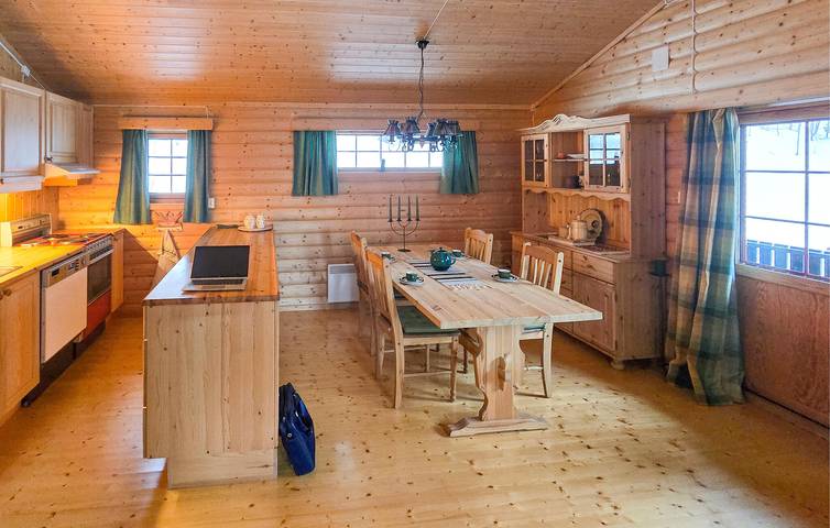 Ferienhaus für 8 Personen mit Terrasse in Rendalen