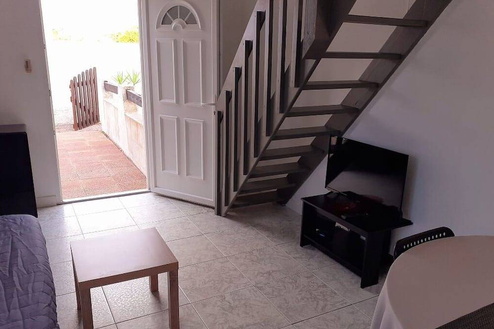 T2 room apartment, 200 m from the sea and 10 minutes from Bastia airport in Lucciana (Corsica), Bastia e dintorni