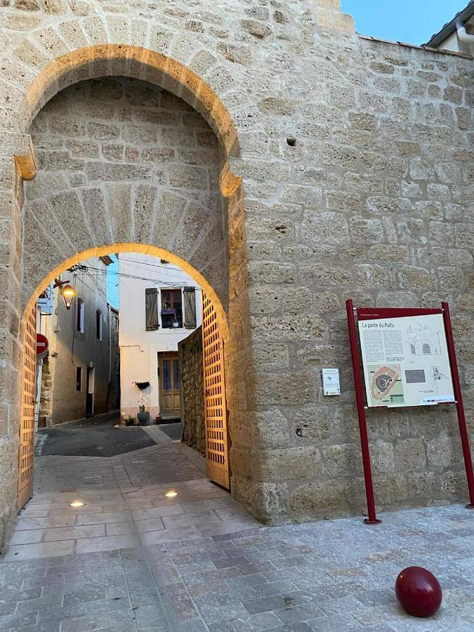 Location de vacances pour 4 personnes à Saint-Geniès-de-Fontedit