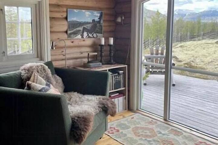 Blockhütte mit Blick auf Rondane in Folldal