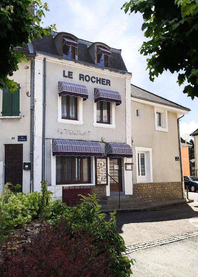 Appartement entier, Les Meublés du Rocher - Près du parc Le Pal in Bourbon-Lancy, Région de Charolles