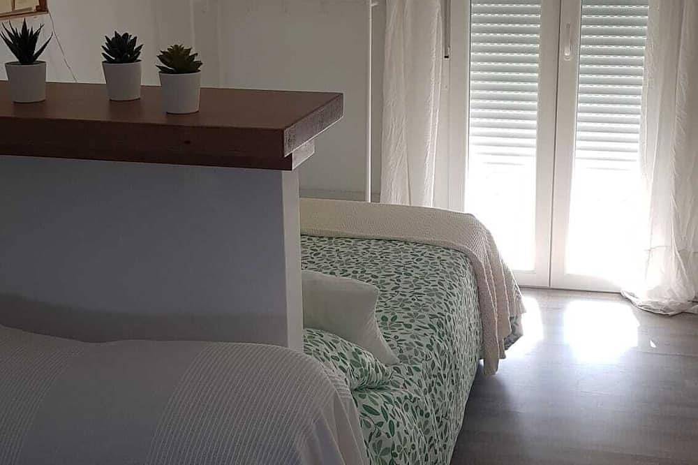 Entire apartment, Villa Extensa in Algodonales, White Villages