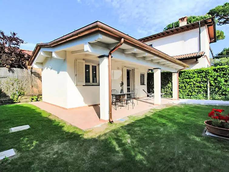 Maison 2 Personnes in Forte dei Marmi, Italienische Riviera
