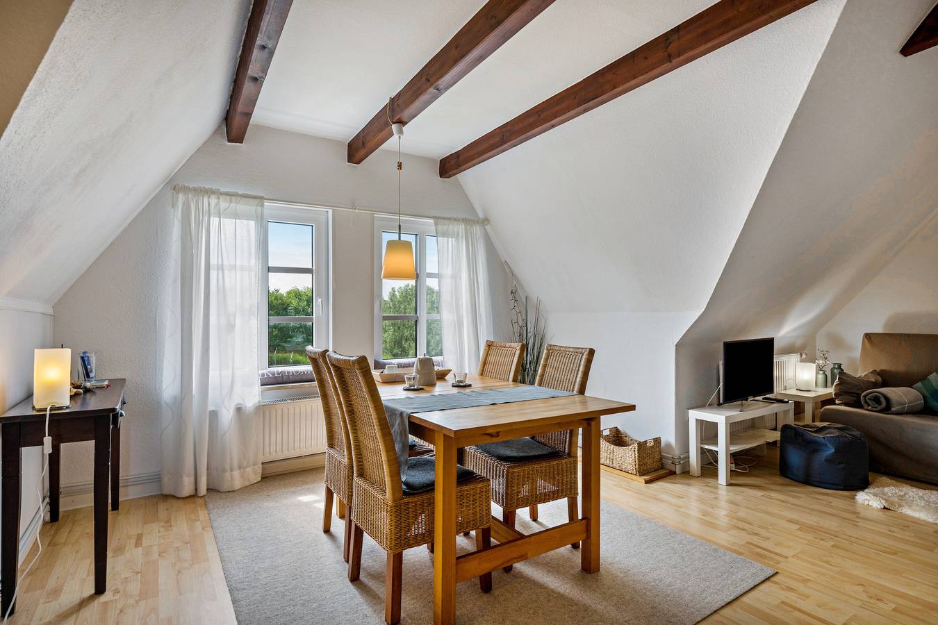 Ganze Wohnung, Ferienwohnung 'Silbermöwe' mit Gemeinschaftsgarten und Wi-Fi in Pellworm, Nordsee - Schleswig-Holstein