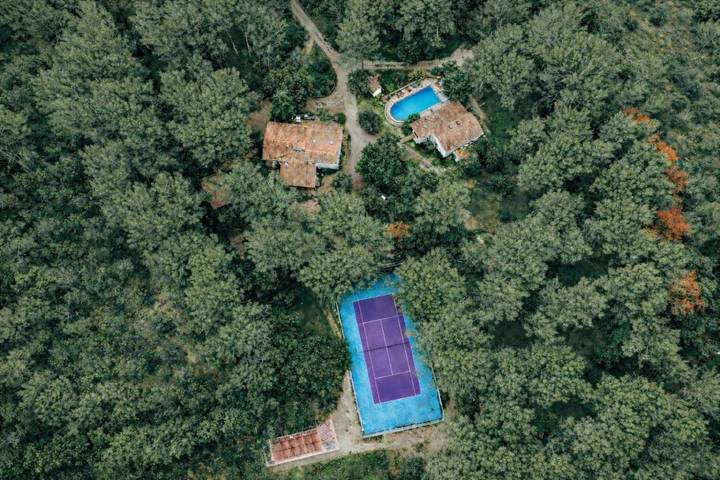 Location de vacances pour 2 personnes, avec Balcon et Terrasse ainsi que Jardin et Piscine à Grans - 3