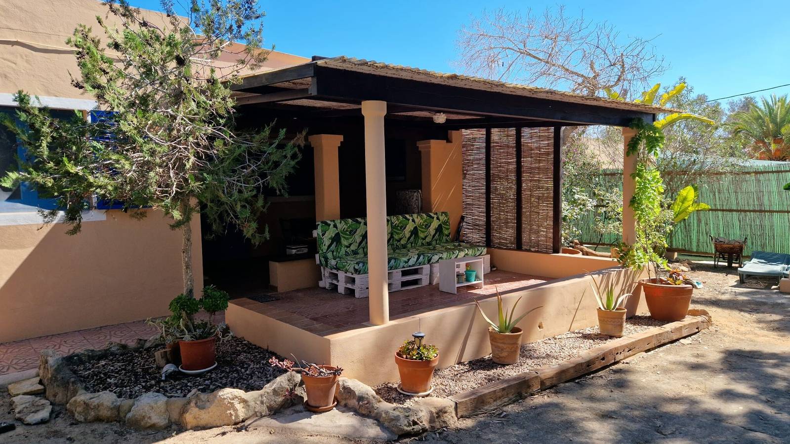 Bungalow 'Casita 12' mit privater Terrasse, Wi-Fi und Klimaanlage in Formentera, Formenteras Küste