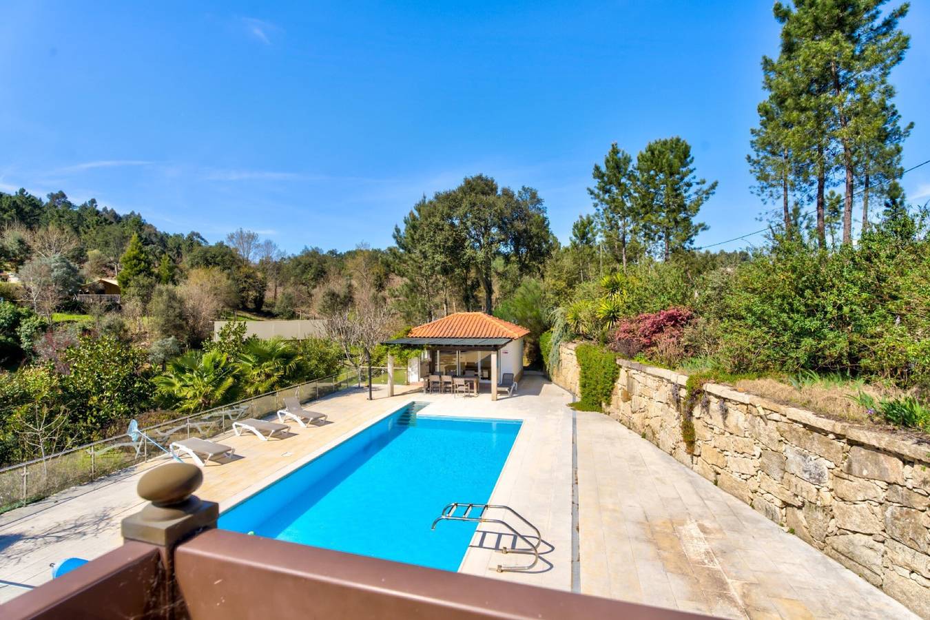 Apartamento inteiro, Apartamento 'Glamping' com vista para a montanha, Wi-Fi e ar condicionado in Arco de Baúlhe, Arco de Baúlhe e Vila Nune