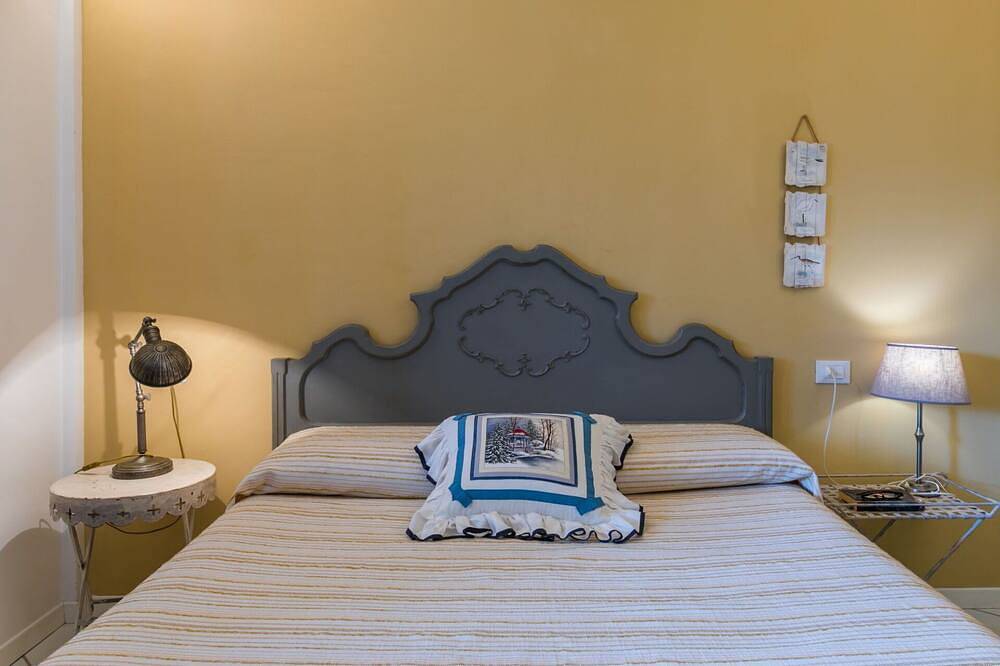 Entire apartment, Beautiful apartment for 4 guests with A/C, Wifi, Tv and terrace in Castagneto Carducci, Etruscan Coast