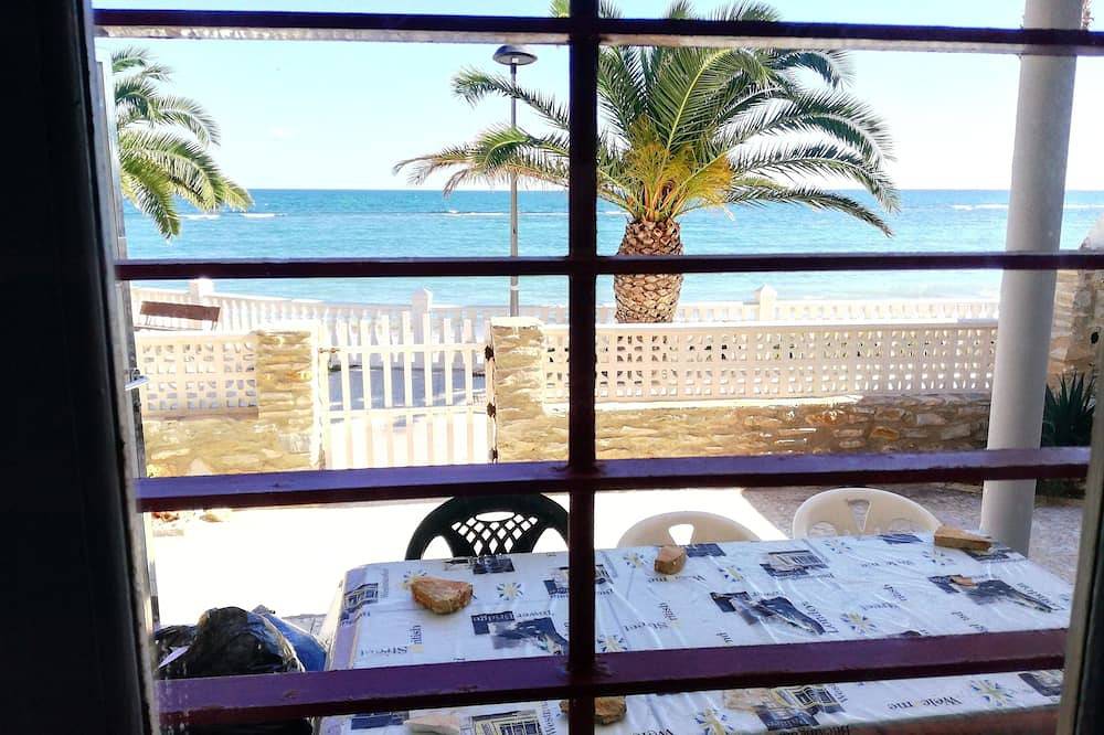 Chalet On The First Line Of The Sea, 5 Meters !! Free Wifi in El Mojón (Alicante), Pilar de la Horadada
