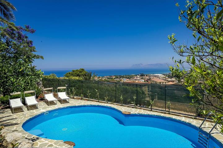 Casa sulla spiaggia per 7 persone, con Balcone e Terrazza nonché Giardino in Sicilia