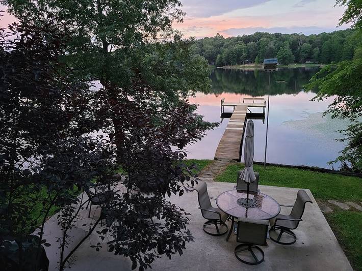 Vacation house for 4 people, with balcony and hot tub in Shawnee National Forest