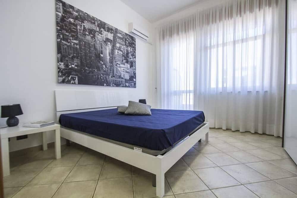 Entire apartment, Perla - cozy 2 bedroom apartment centrally located in Capo d'Orlando, Sicily in Capo d'Orlando, Messina Province