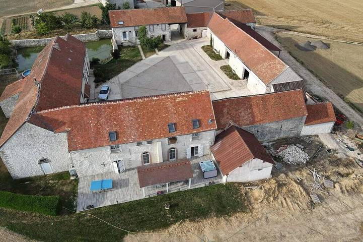 Chambre d’hôte pour 9 personnes, avec Jacuzzi