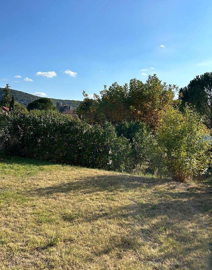 Location de vacances pour 6 personnes, avec Terrasse ainsi que Jardin et Vue à Laroque (Hérault) - 2