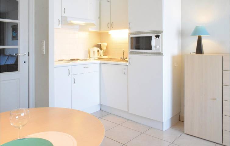 Apartamento vacacional entero, Apartamento de vacaciones para 6 personas con terraza in Ciudad de Ostende, Ostende