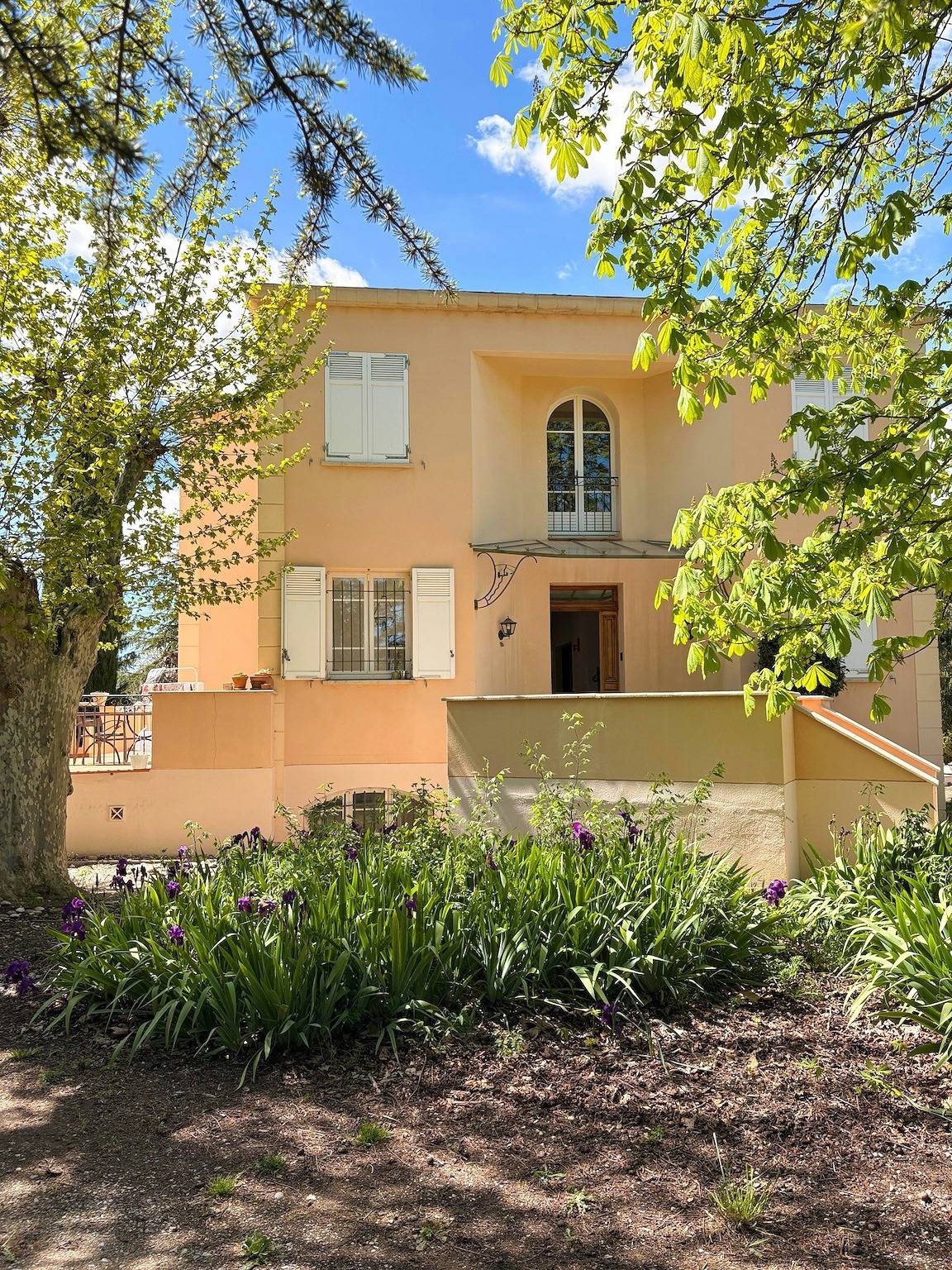 Amplia villa provenzal cerca de Luberon in Oraison, Alpes de Alta Provenza