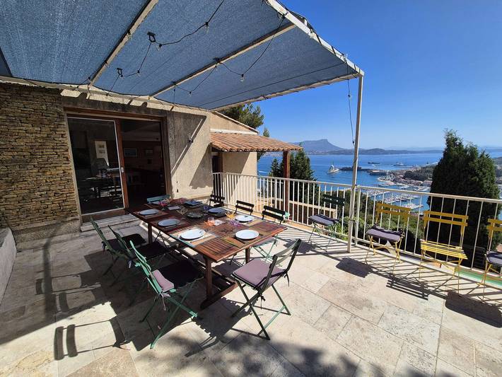 Sea-view house, swimming pool, 7 bedrooms, Wi-Fi in Saint-Mandrier-sur-Mer, Costa mediterránea (Francia)