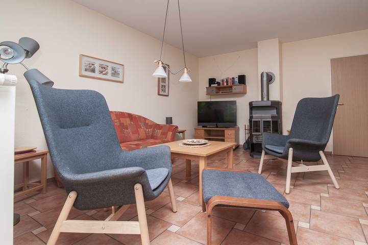 Ferienwohnung für 4 Personen, mit Terrasse und Garten sowie Sauna in Krummhörn