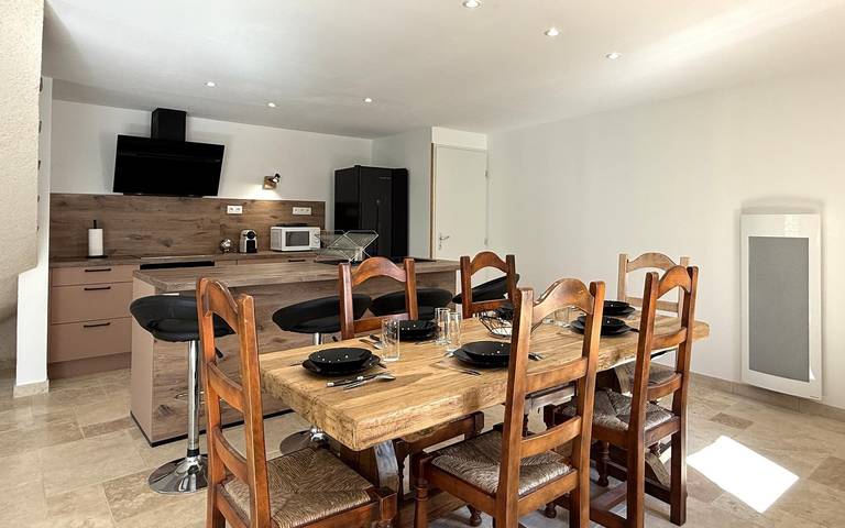 Gîte pour 6 personnes, avec terrasse, animaux acceptés dans vallée d'Aspe - 4