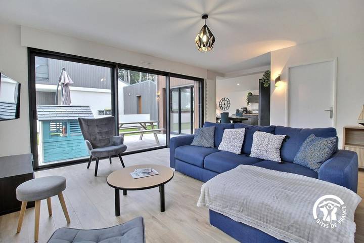 Gîte pour 8 personnes, avec terrasse et jardin à Quiberon