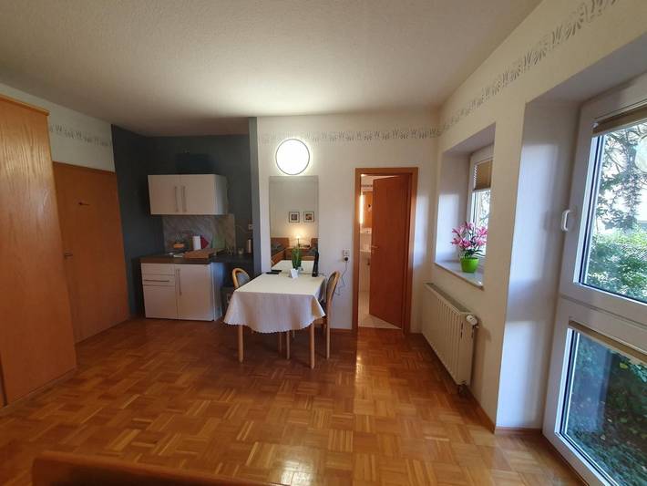 Ganze Ferienwohnung, Abm Apartment 12 in Zwingenberg, Bergstraße