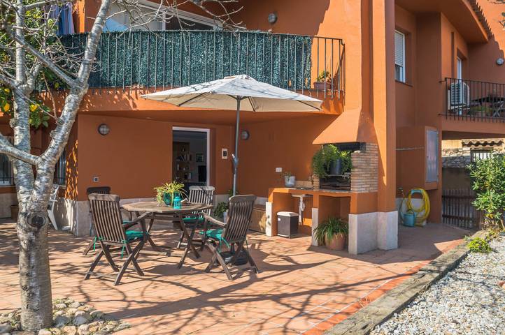 Appartement entier, Appartement avec une agréable terrasse avec barbecue,a Begur in Residencial Begur, Begur