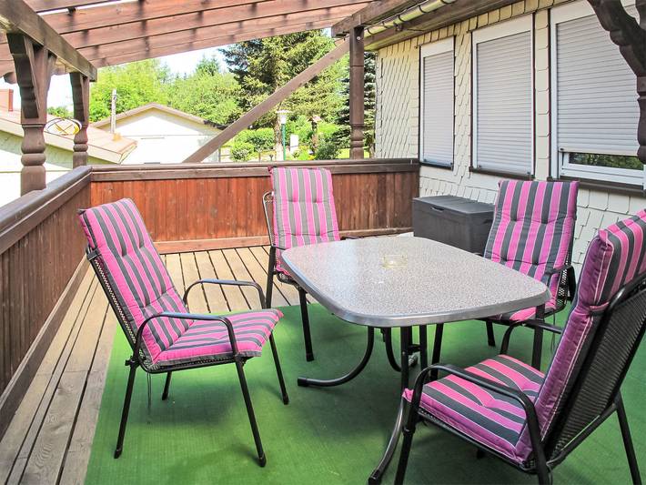 Ferienhaus für 4 Personen, mit Balkon und Terrasse sowie Garten am Rennsteig - 3