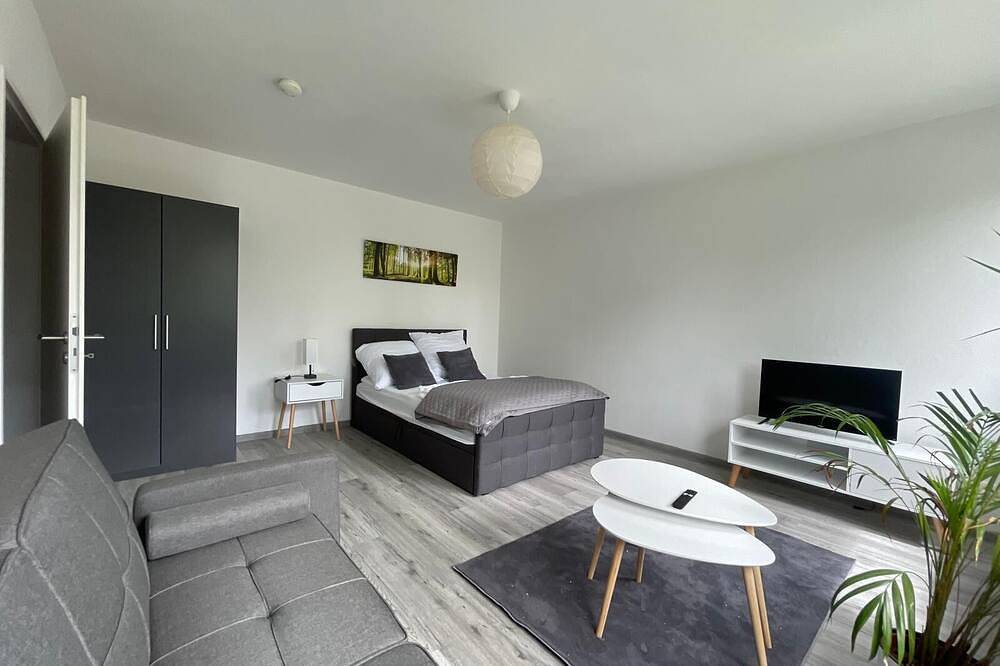 Ganze Wohnung, Sonnige Modern möblierte Wohnung im Herzen Salzgitters – all-inclusive! in Salzgitter, Braunschweig und Umgebung