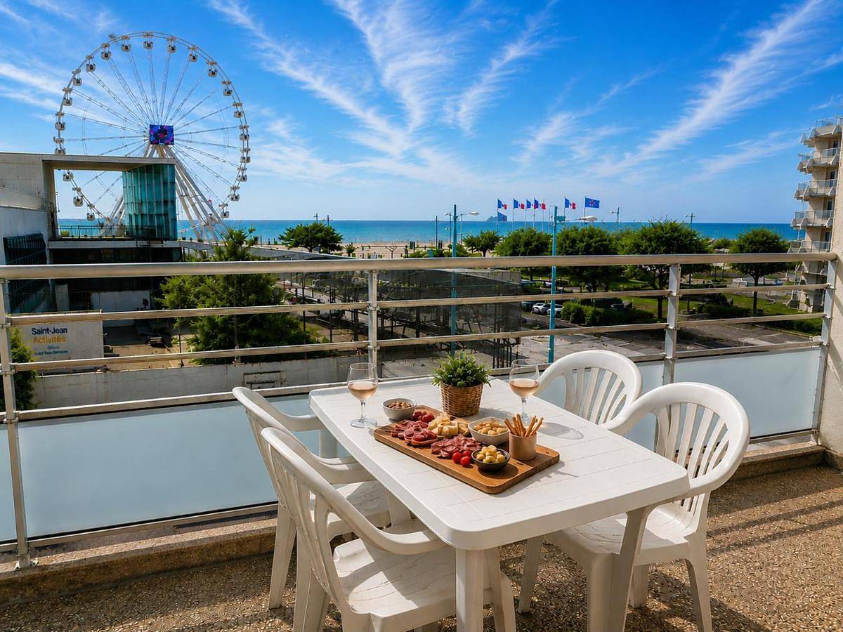 Appartement entier, L'horizon bleu - Vue Mer Panoramique - parking - Balcons - Wi-Fi & Télétravail - Coworking in Saint-Jean-de-Monts, Vendée