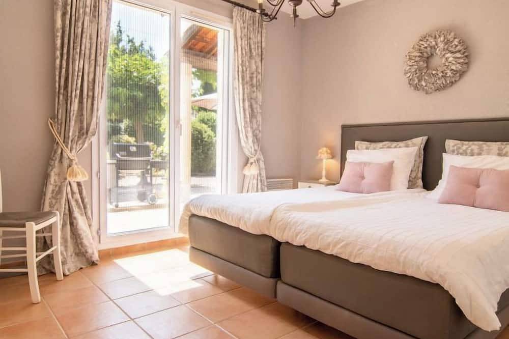 Petit Paradis Villa 44 by Interhome in Nans-les-Pins, Brignoles region