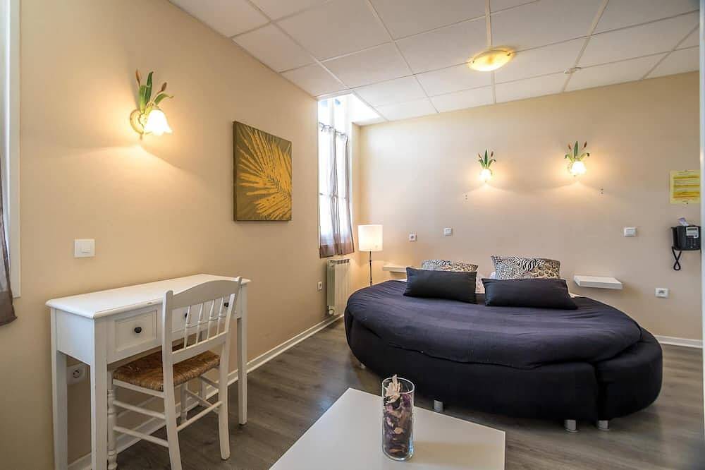 Appartement entier, Appartement 1chambres Vue sur la campagne in Allauch, Côte méditerranéenne (France)