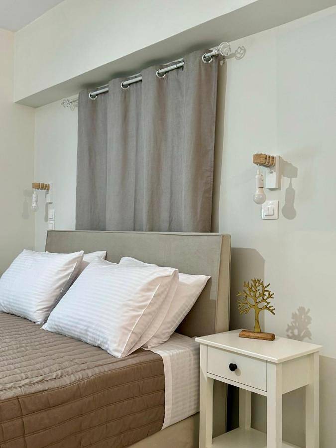 Ferienwohnung für 2 Personen, mit Balkon und Terrasse sowie Ausblick in Gythio