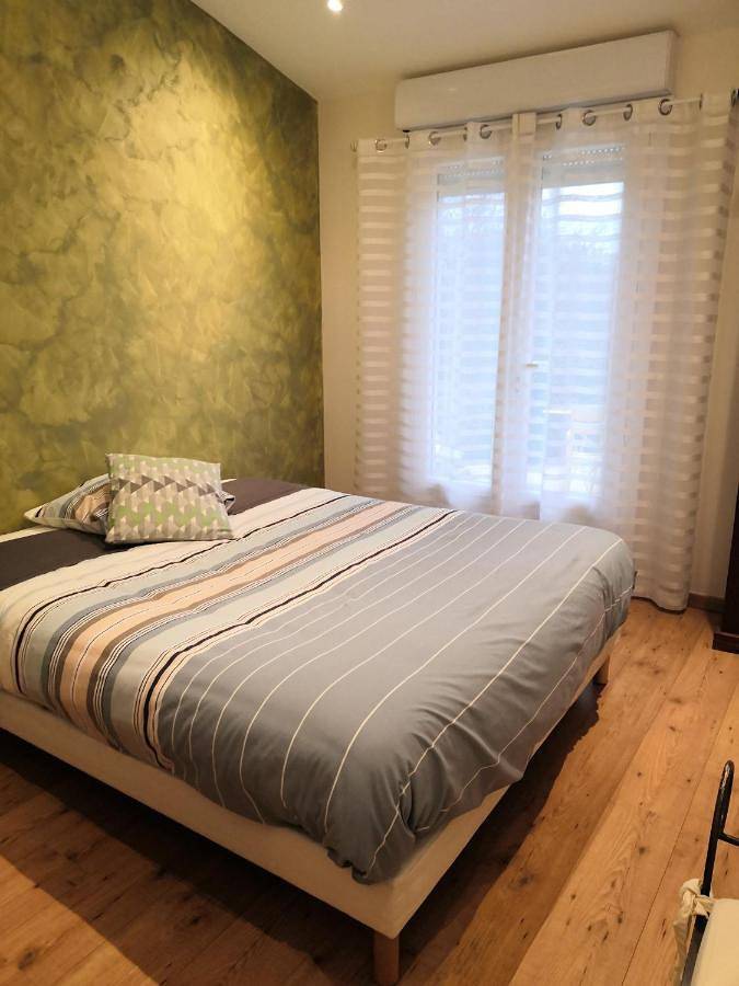Appartement de vacances pour 2 personnes, avec terrasse ainsi que vue et jardin