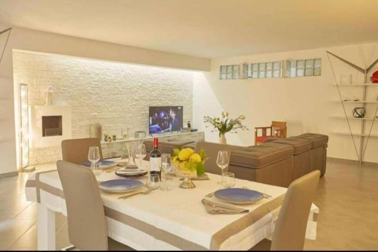Villa with Private Pool in Spiaggia Lido Casello, Balestrate
