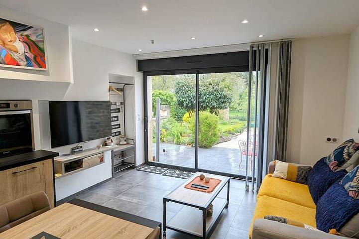 Gîte pour 3 personnes, avec jardin dans Pierrefitte-sur-Aire